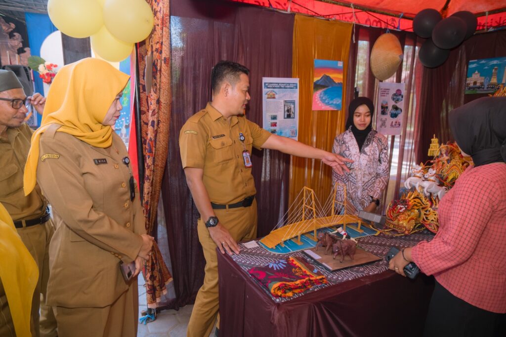 Ciptakan Lulusan Siap Tempur, SMA 2 Sampang Luncurkan Program ‘SAKTI’ di Momen Perpisahan
